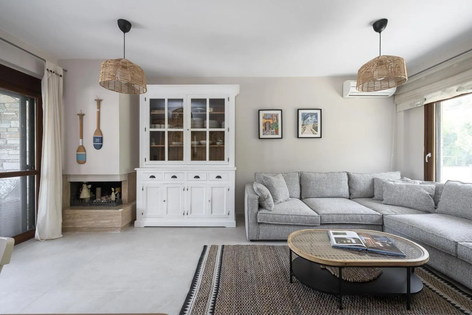 Azapiko Meggy Summer Villa by Luxlikehome Ladhokopana
